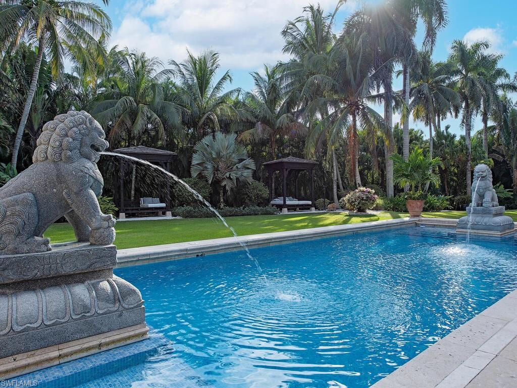 3200 Green Dolphin LN