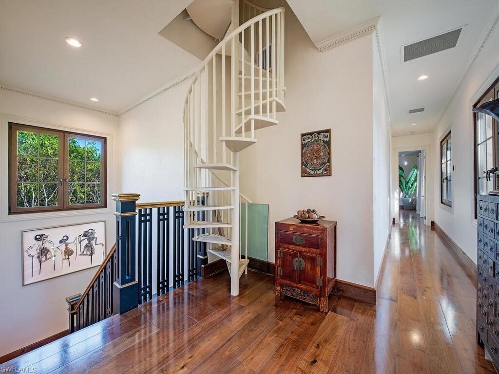 3200 Green Dolphin LN