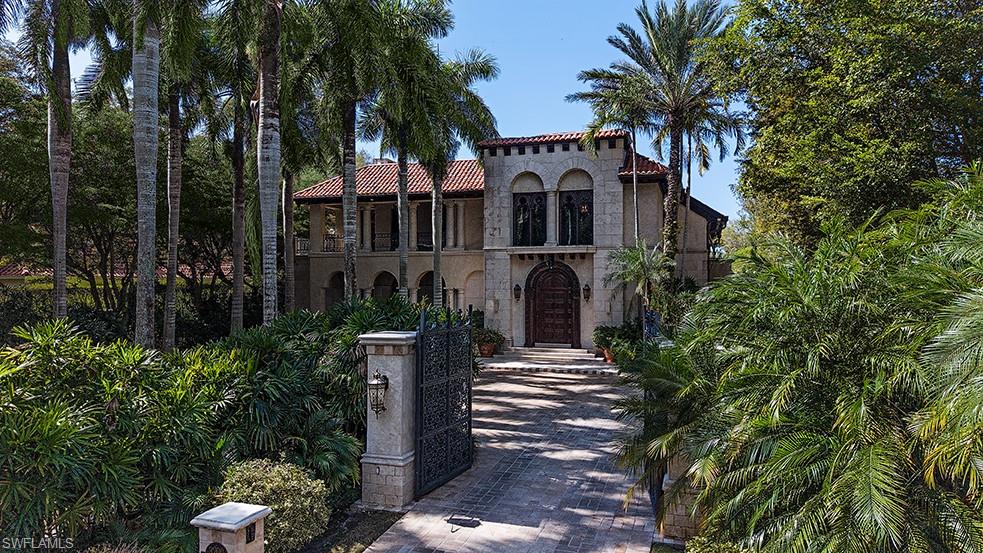 3200 Green Dolphin LN