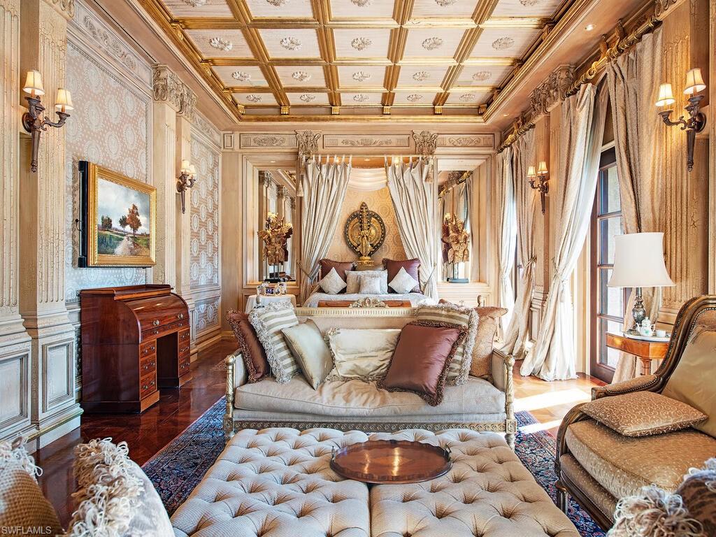 3200 Green Dolphin LN