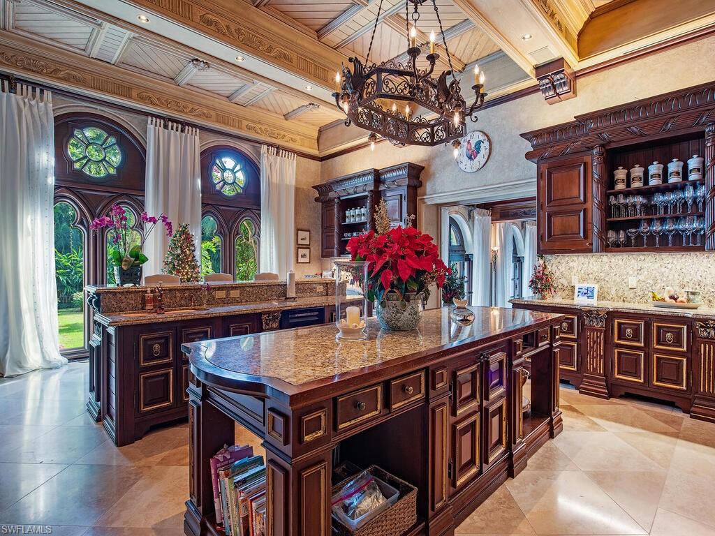 3200 Green Dolphin LN