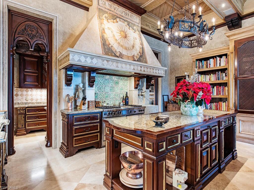 3200 Green Dolphin LN