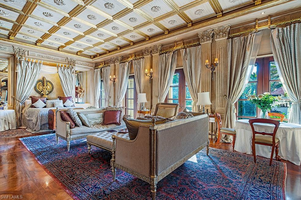 3200 Green Dolphin LN