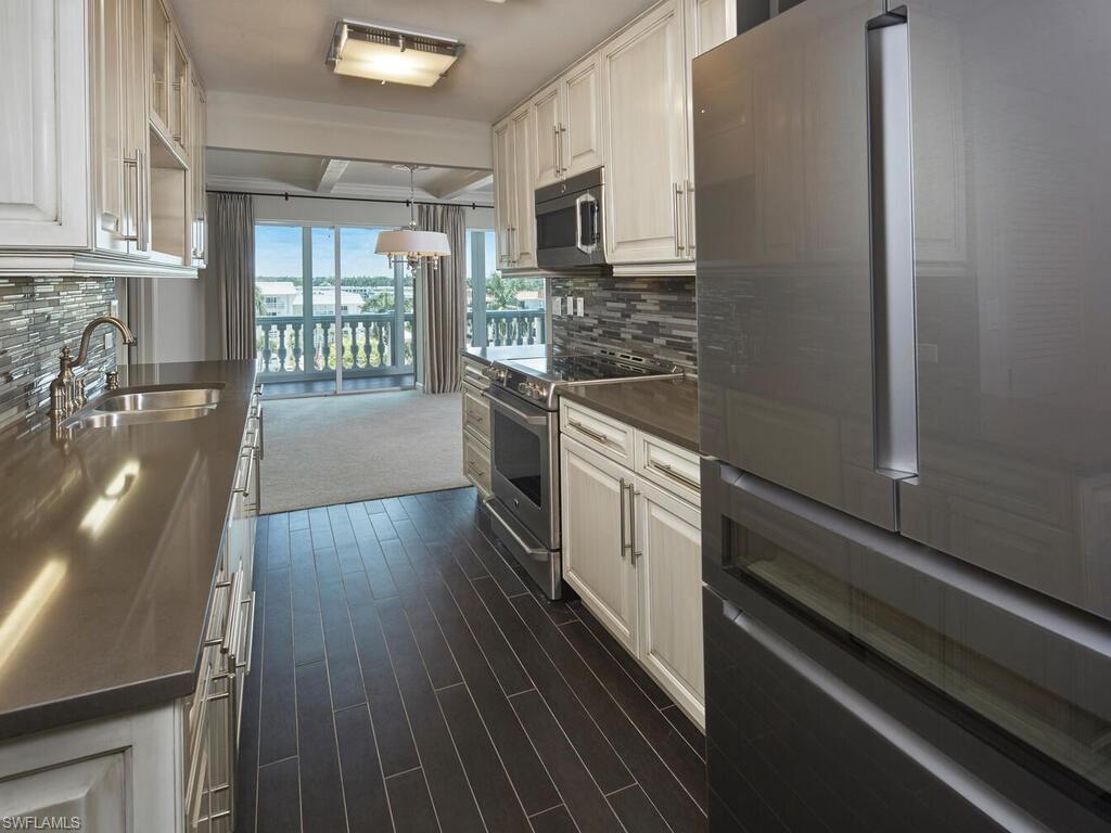 3003 Gulf Shore BLVD N 604