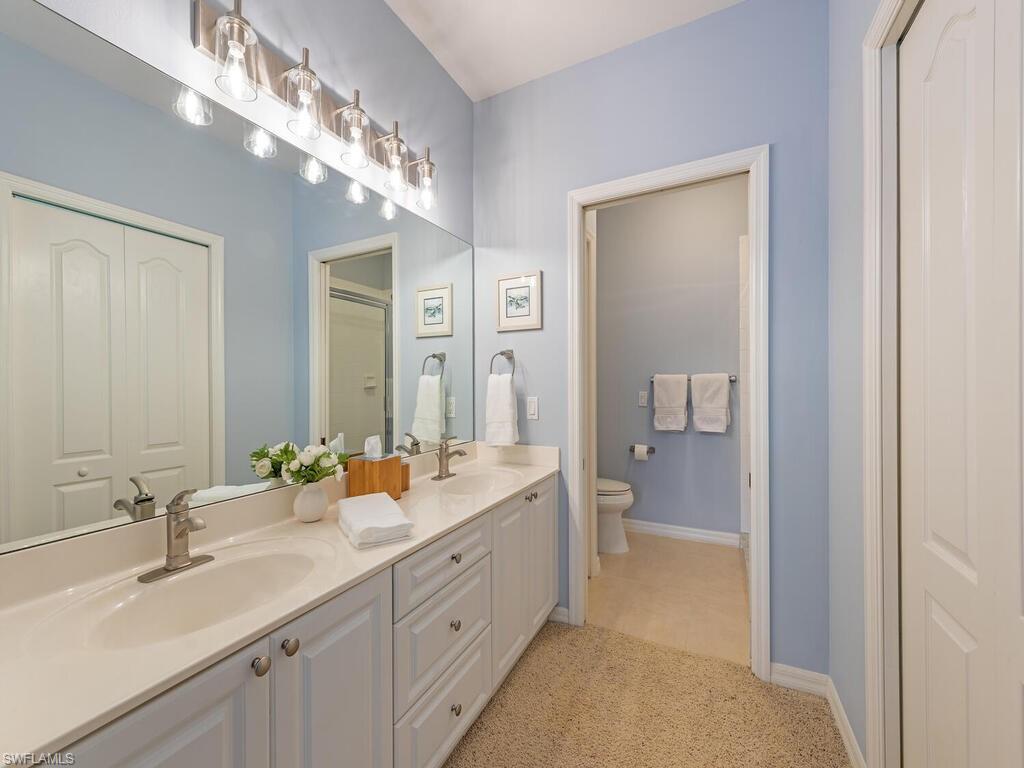 2880 Cypress Trace CIR 202