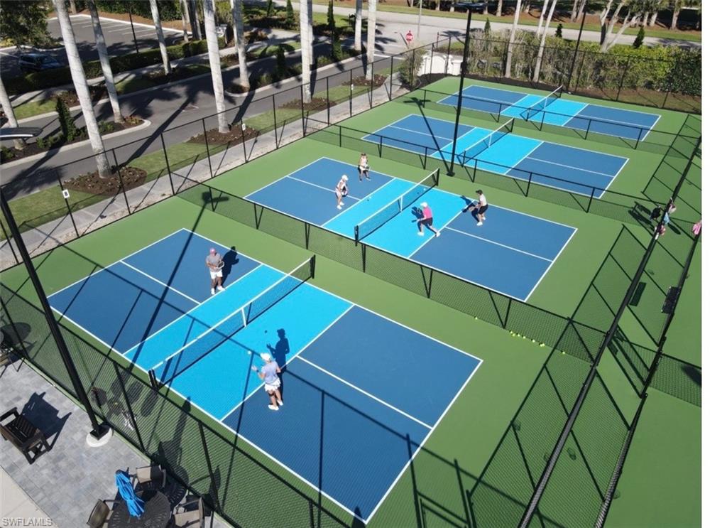 2880 Cypress Trace CIR 202