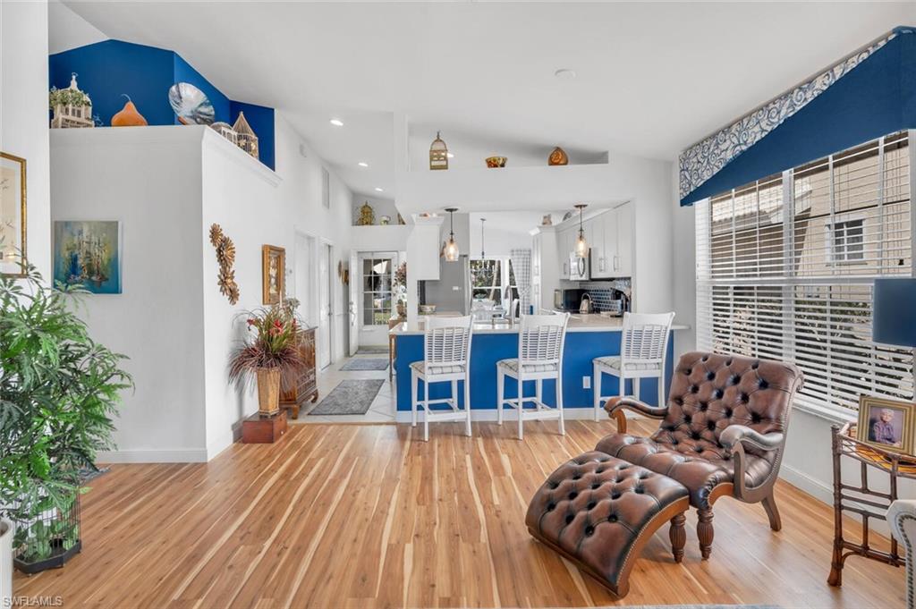 1562 Weybridge CIR 31