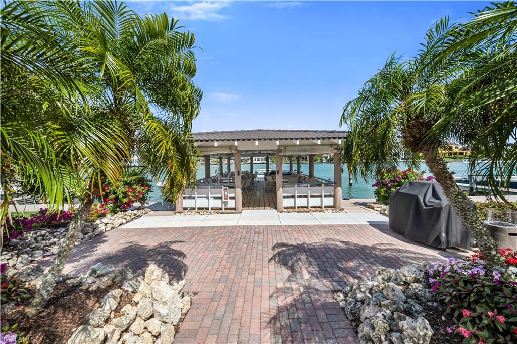 3400 Gulf Shore BLVD N J3