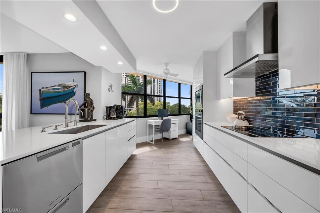 6000 Pelican Bay BLVD C202