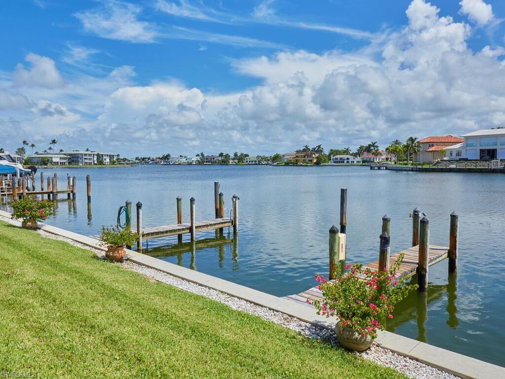 3070 Gulf Shore BLVD N 209