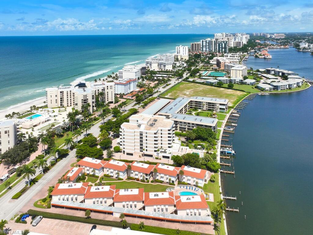 3070 Gulf Shore BLVD N 209