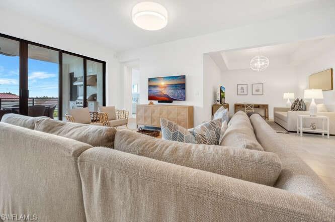 1125 Central AVE 477