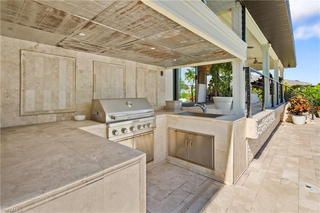 1585 Mullet LN
