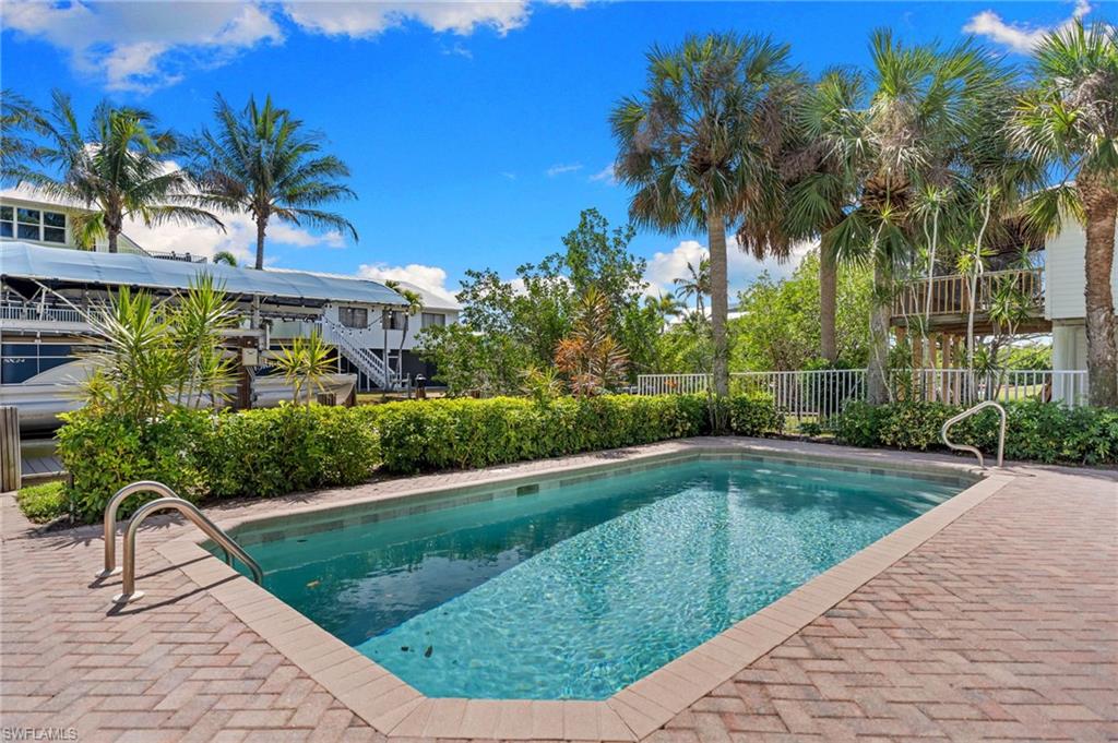 1286 Rainbow CT