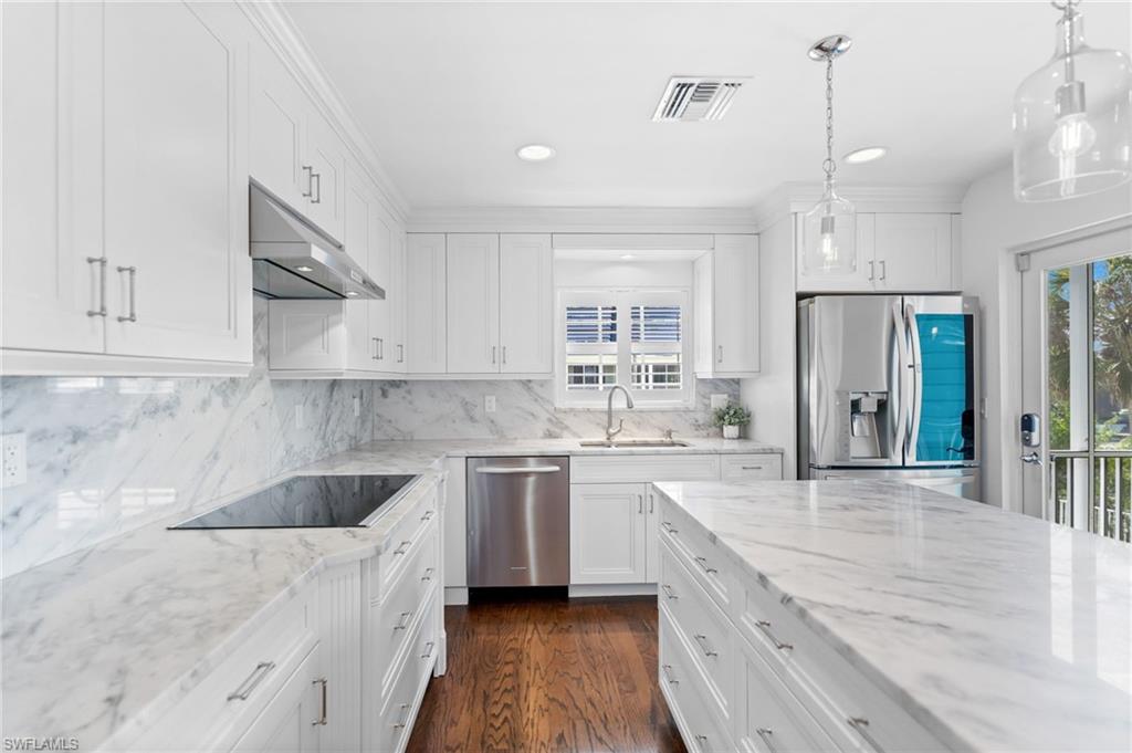1286 Rainbow CT