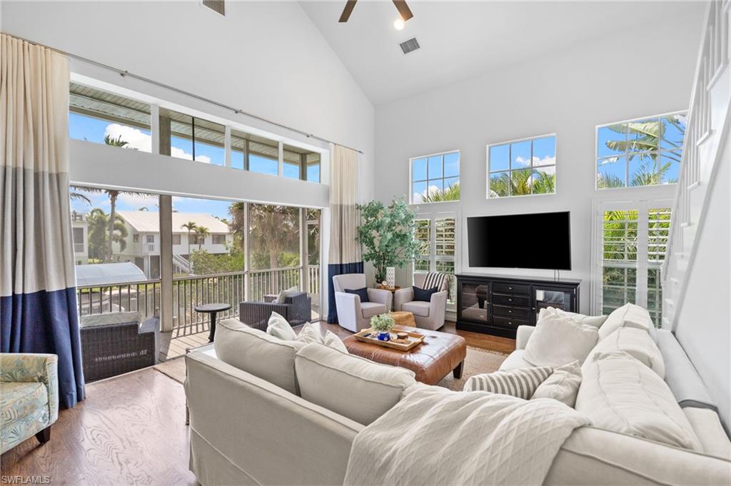 1286 Rainbow CT