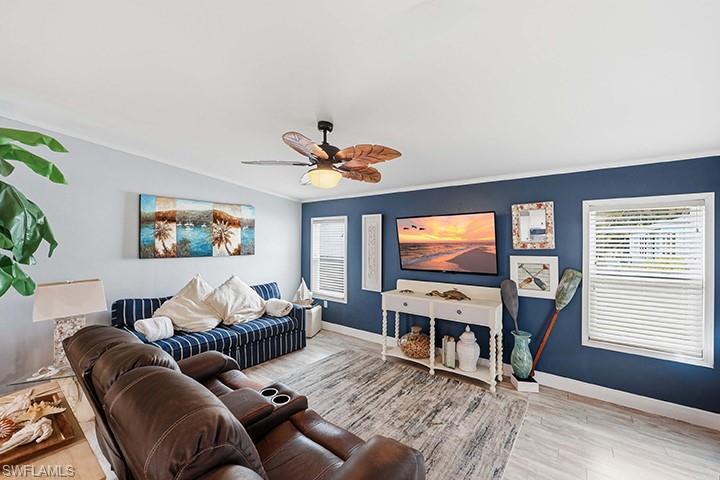 1229 Skyline DR