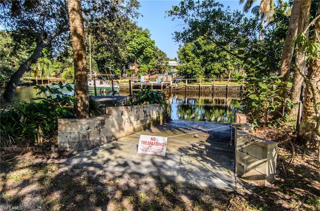1229 Skyline DR