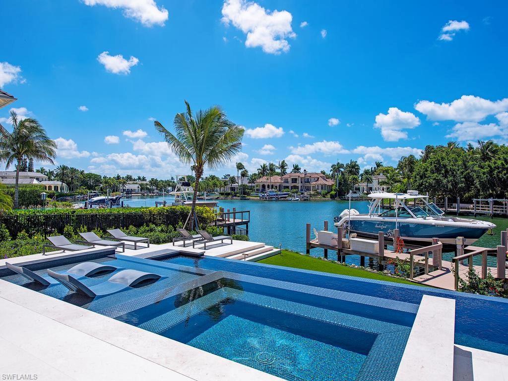 3040 Fort Charles DR