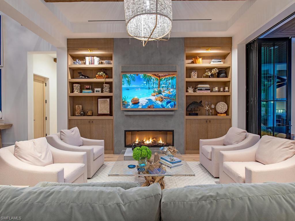 3040 Fort Charles DR