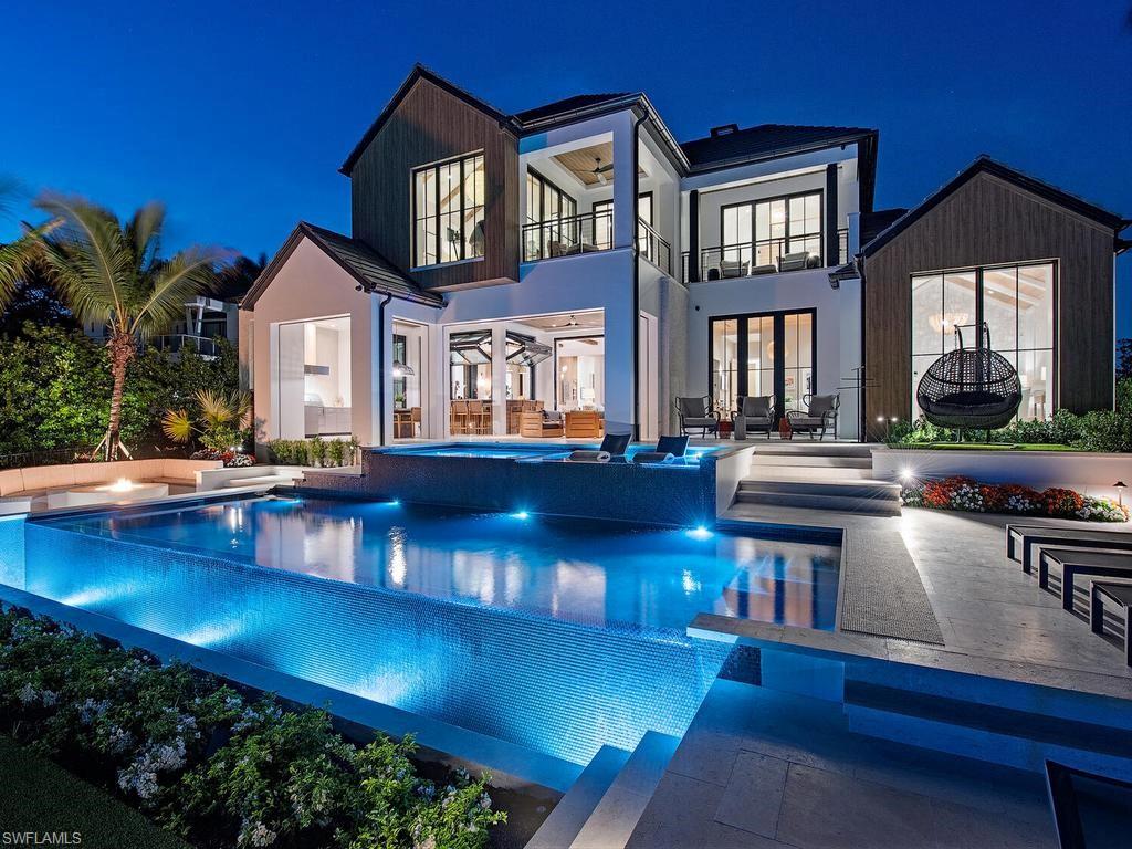 3040 Fort Charles DR