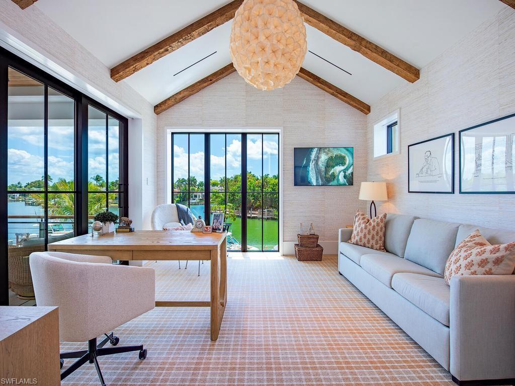 3040 Fort Charles DR