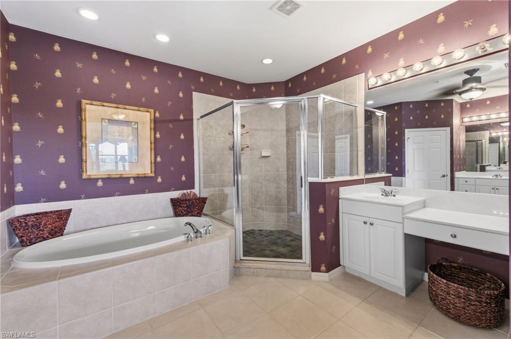 7090 Bay Woods Lake CT 201