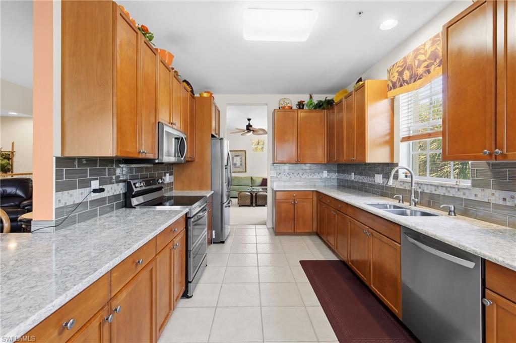 7090 Bay Woods Lake CT 201