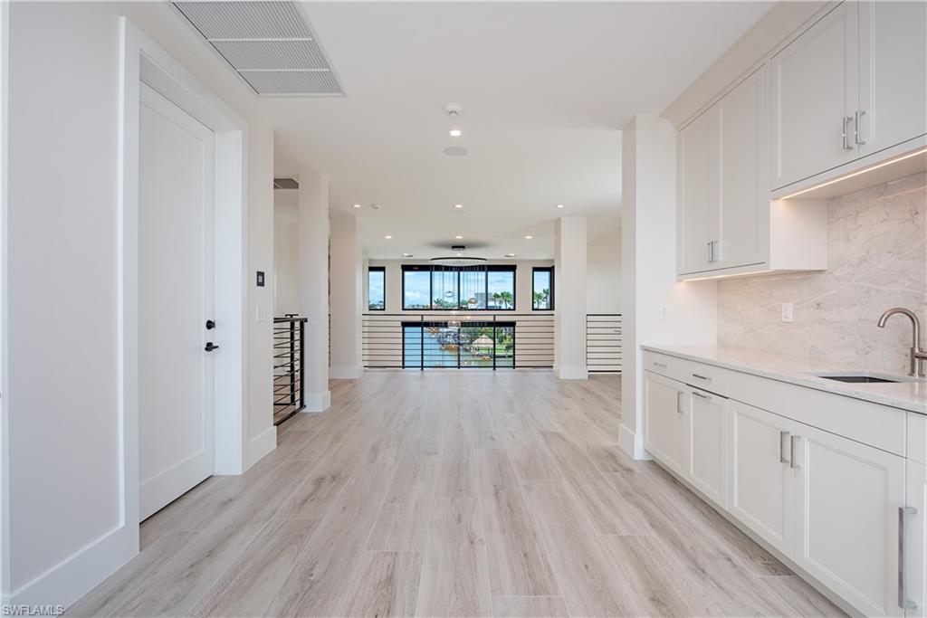 348 Seagull AVE