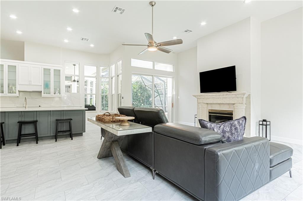 3310 Riverpark CT