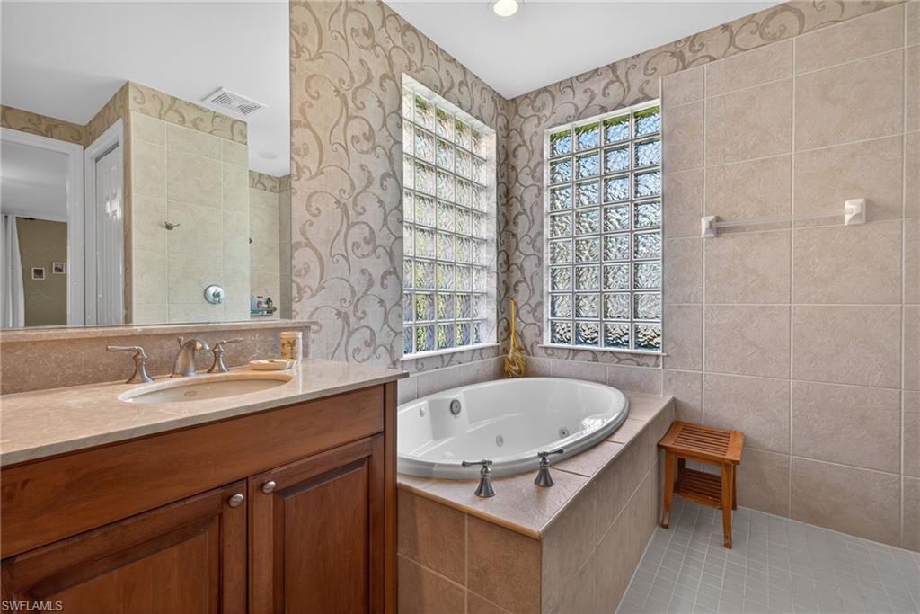 2638 BOLERO DR 401