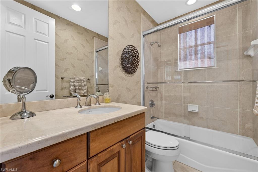 2638 BOLERO DR 401