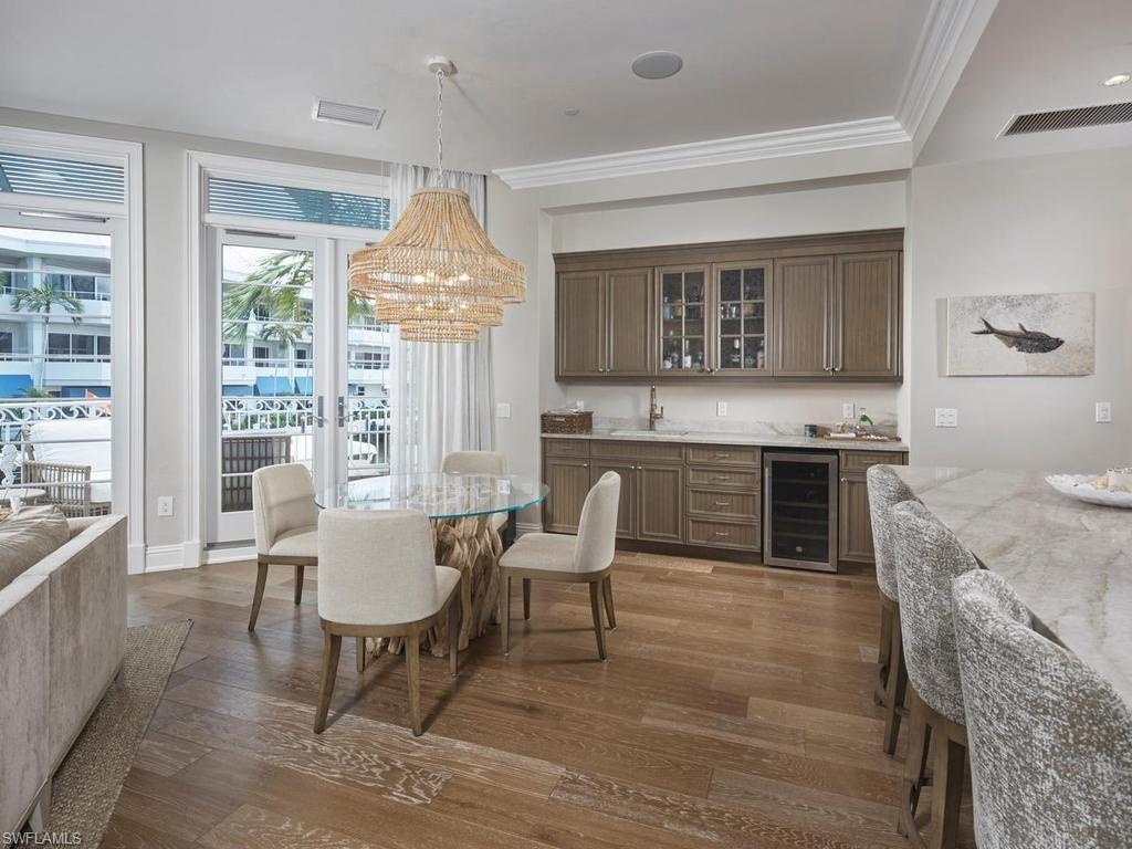 1001 10th AVE S D2