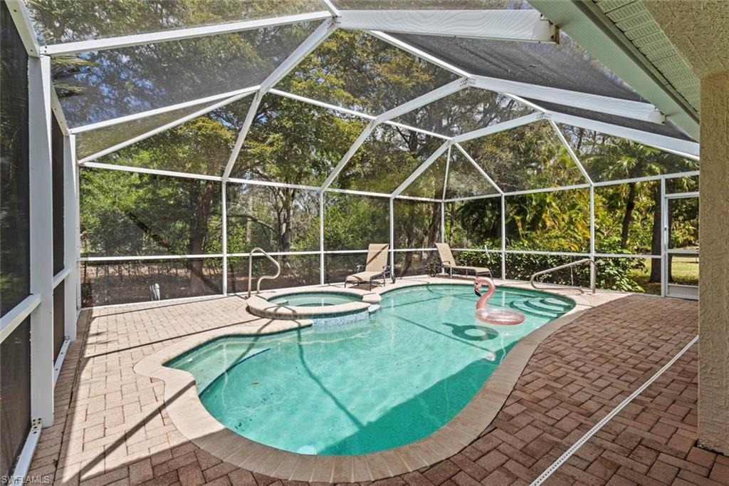 930 Moon Lake DR