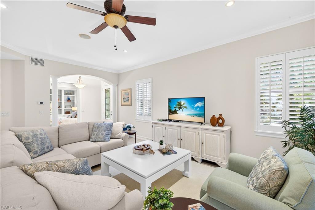 2805 TIBURON BLVD E 1-101