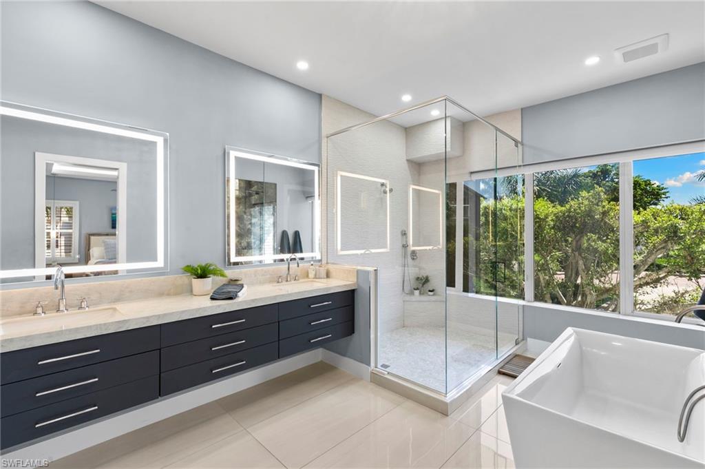 105 Barefoot CIR 24