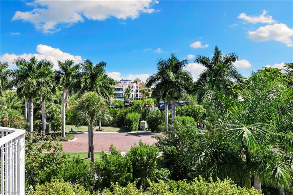 105 Barefoot CIR 24