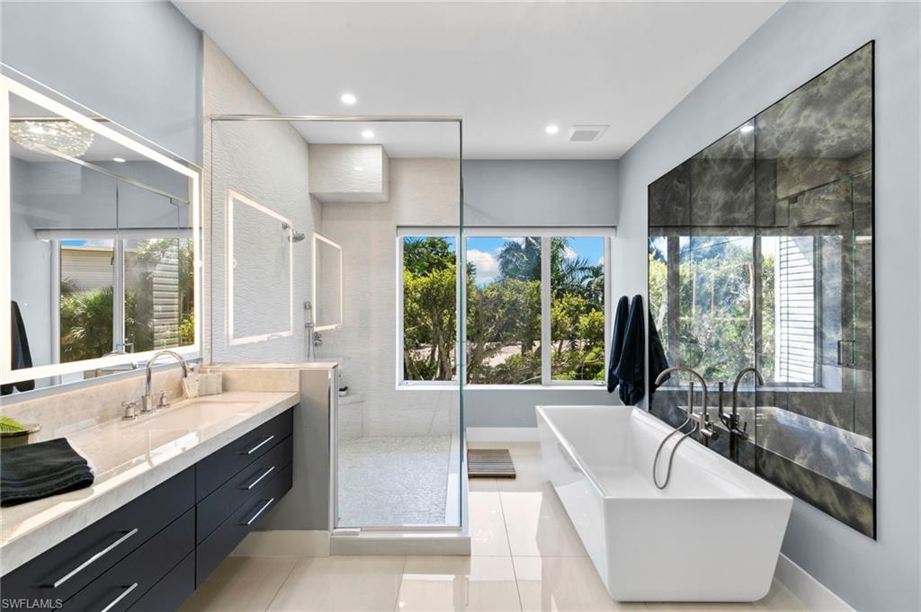 105 Barefoot CIR 24