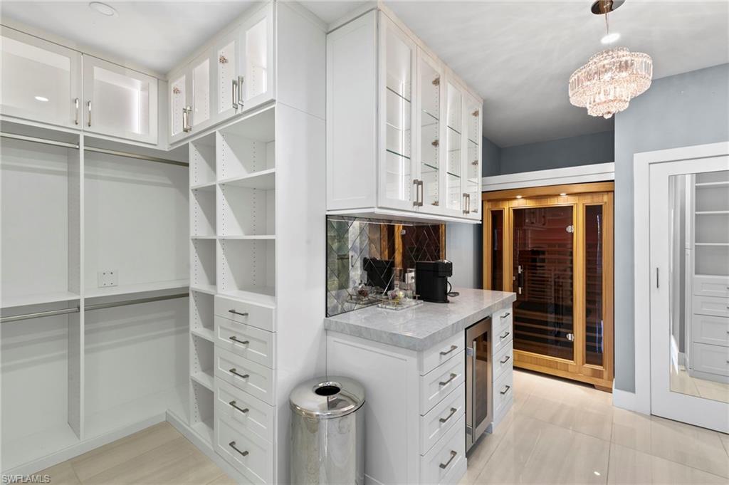 105 Barefoot CIR 24