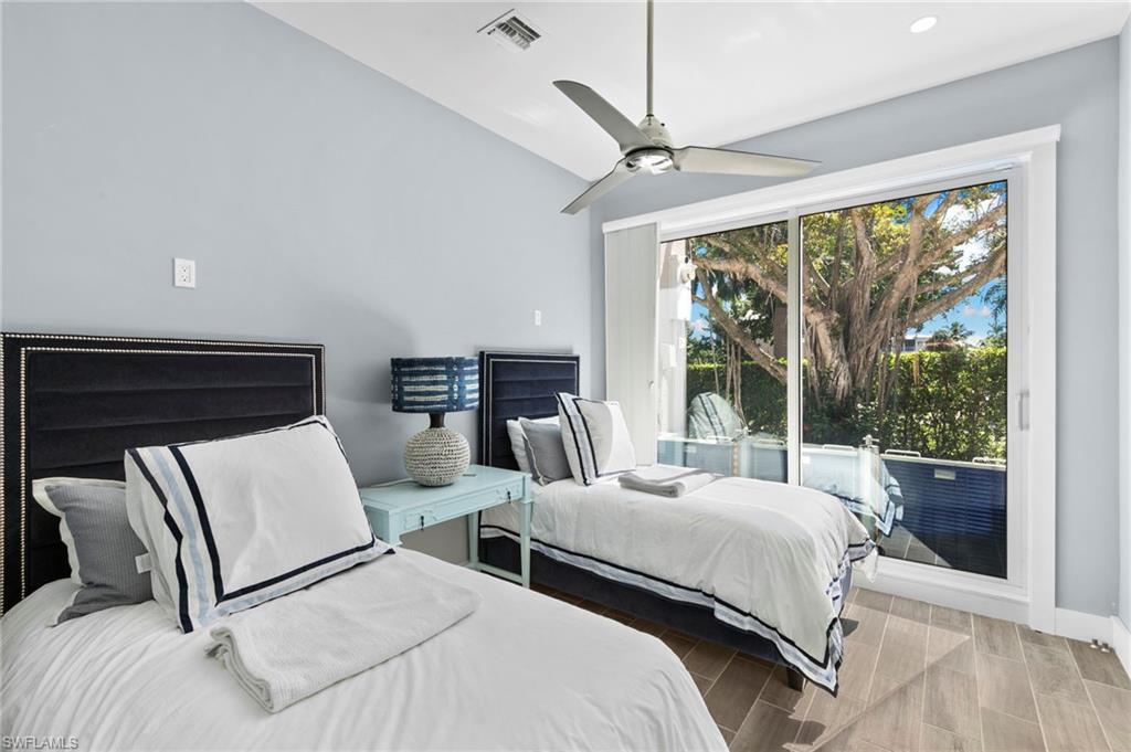 105 Barefoot CIR 24