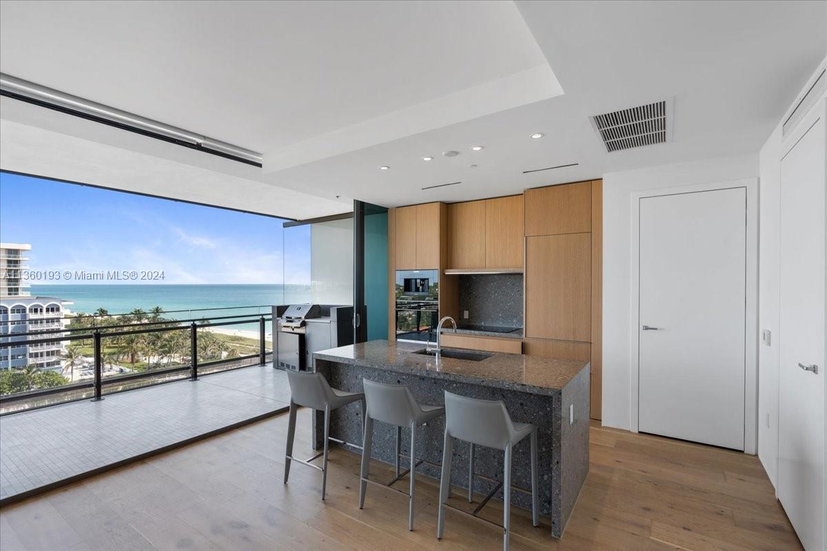 8701 Collins Ave # 803