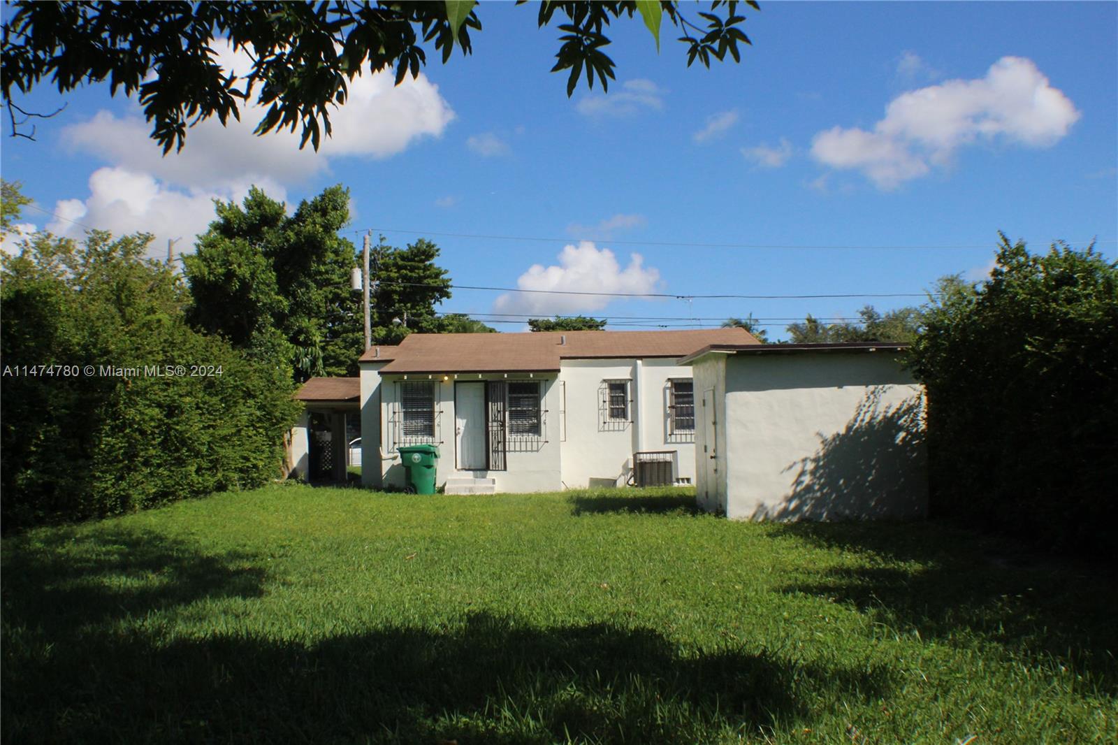 290 NW 48th St