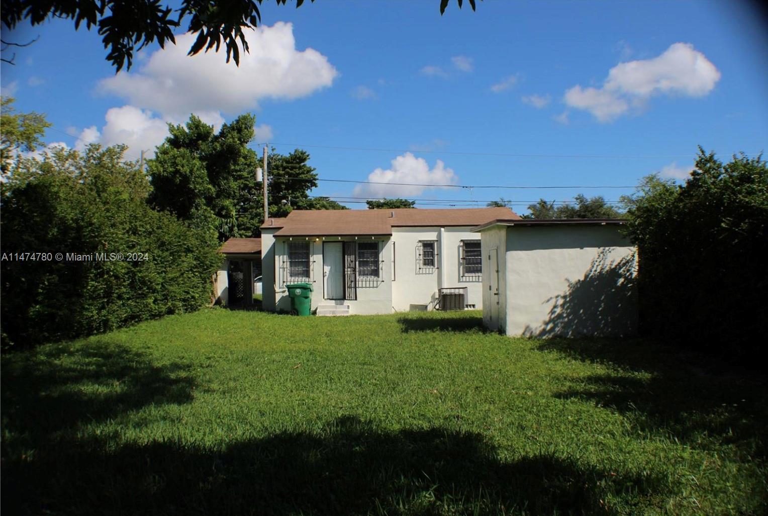 290 NW 48th St
