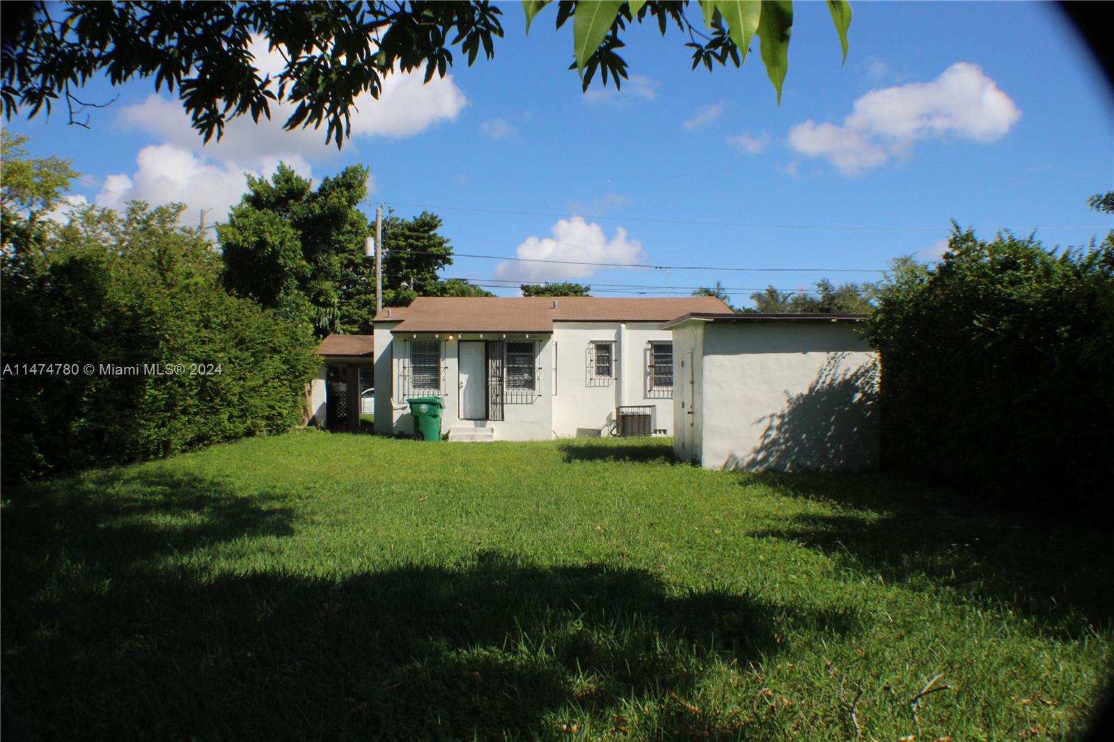 290 NW 48th St