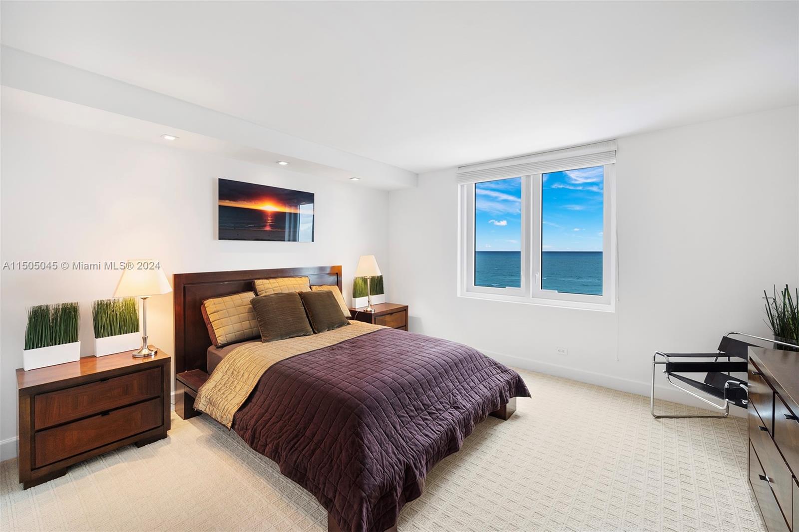 2301 Collins Ave # 610