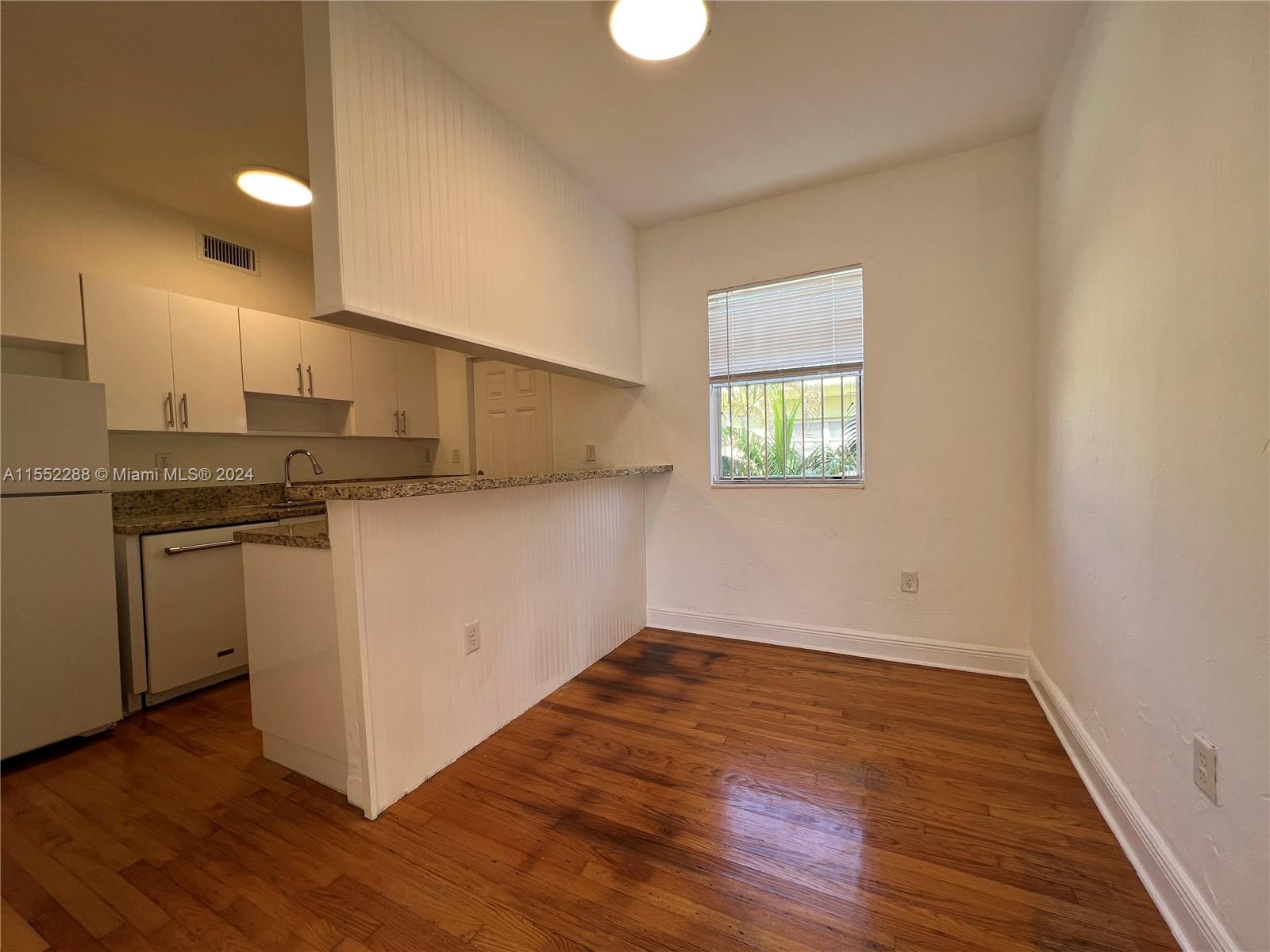 726 Meridian Ave # 4
