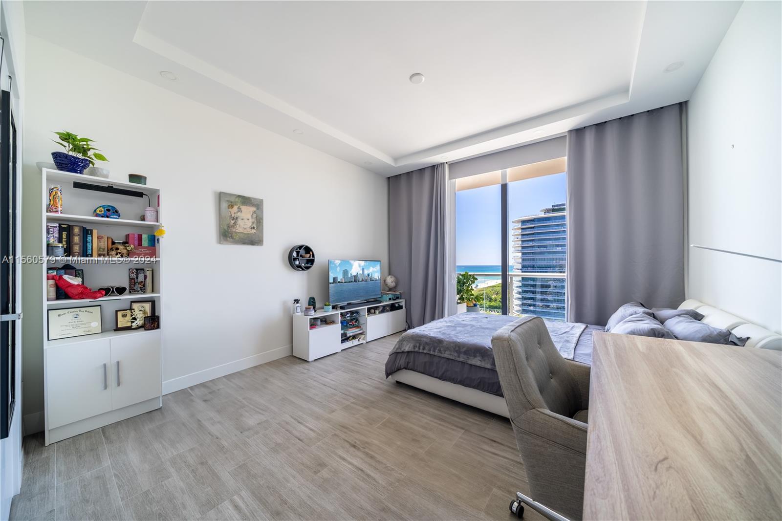 8855 Collins Ave # 12G Unit: PH-12G