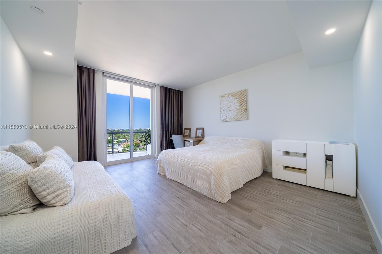 8855 Collins Ave # 12G Unit: PH-12G