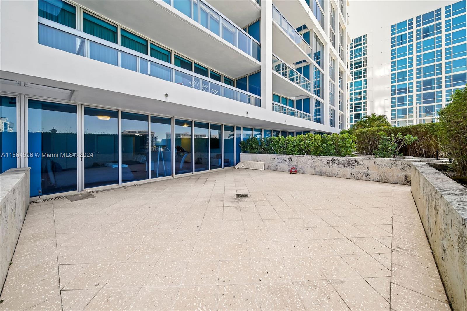 6899 Collins Ave Unit: 606/607