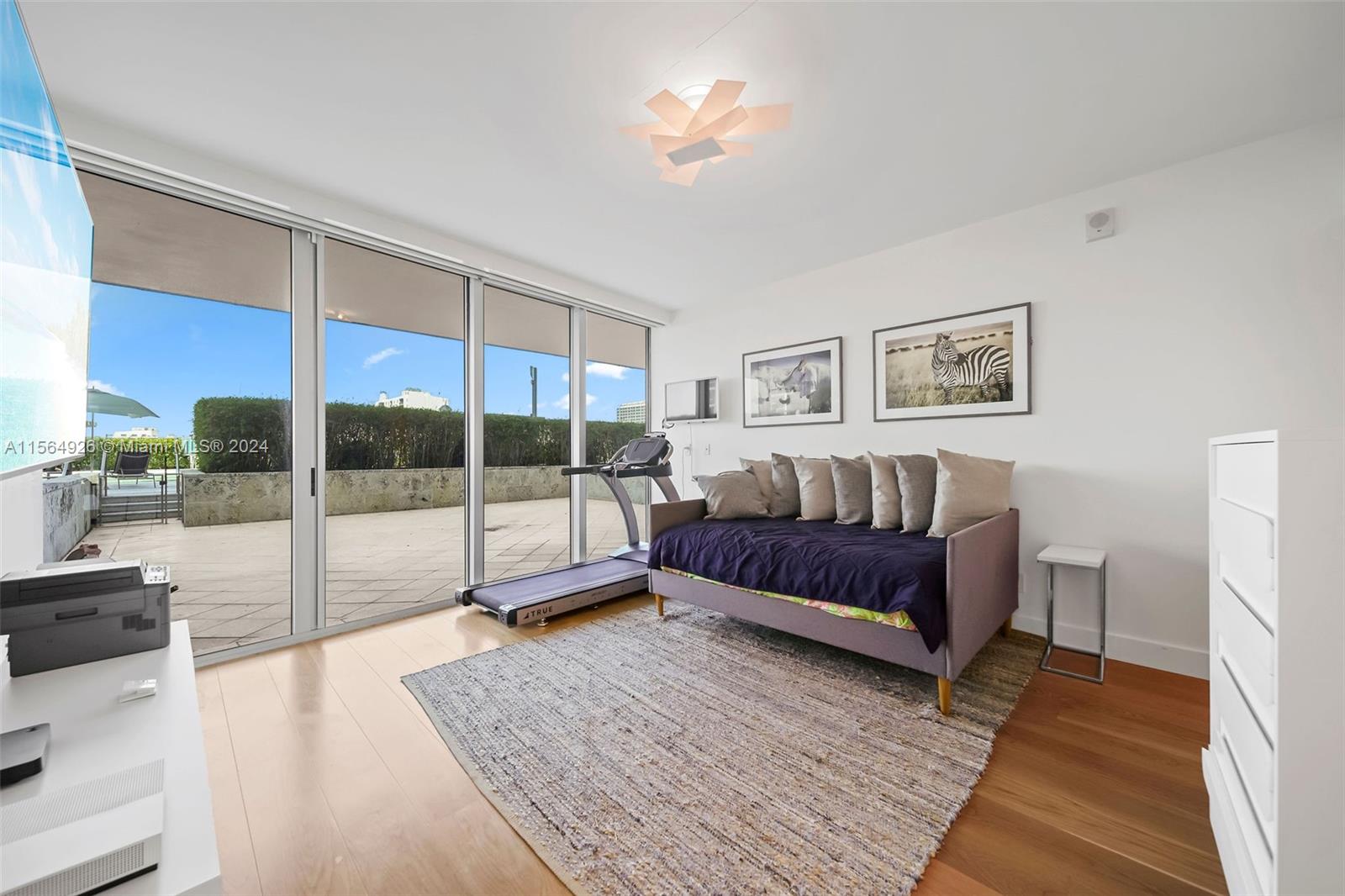6899 Collins Ave Unit: 606/607